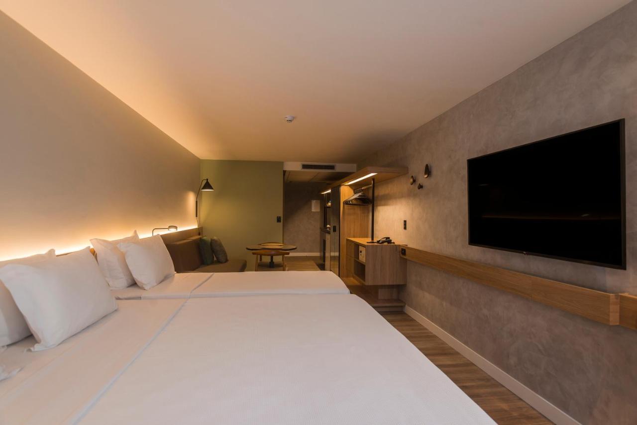 Hotel Luzeiros Fortaleza Exterior foto A room at the hotel