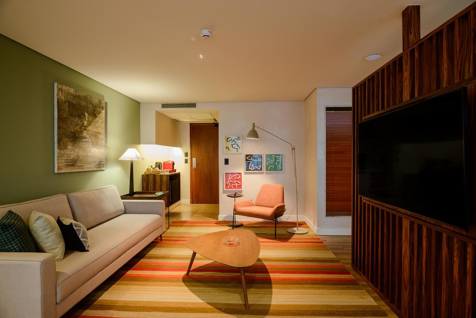 Hotel Luzeiros Fortaleza Exterior foto A living room in a hotel